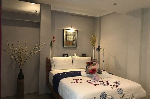 Photo 24 - Honeymoon Suite Anavada Apartment