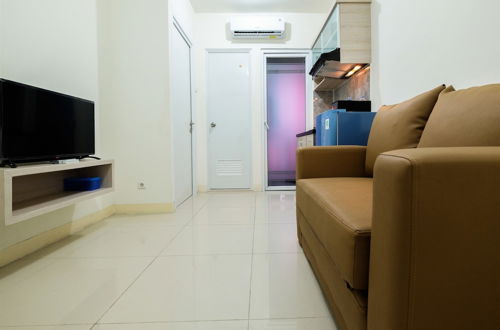 Photo 1 - Comfortable 2BR Green Pramuka Apartment