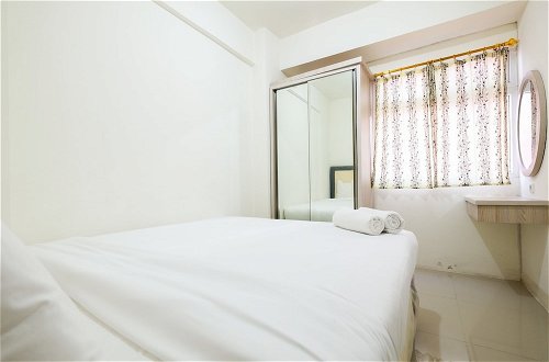 Photo 5 - Comfortable 2BR Green Pramuka Apartment