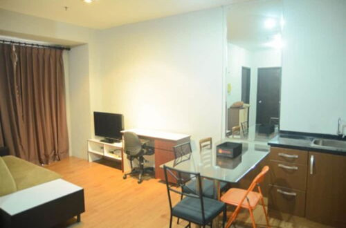 Foto 14 - Cozy 2BR Cosmo Residence Apartment near Thamrin City Mall