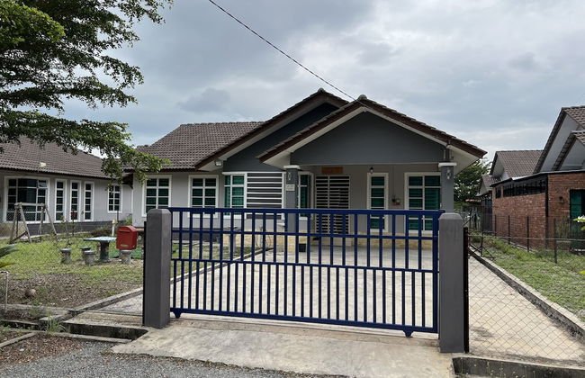 RizQin Homestay Bachok - Foto 36