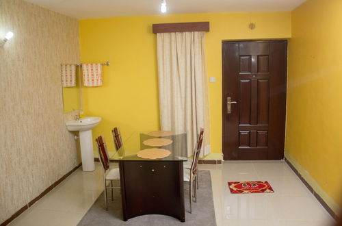 Foto 42 - Milimani Furnished Elegant Apartments