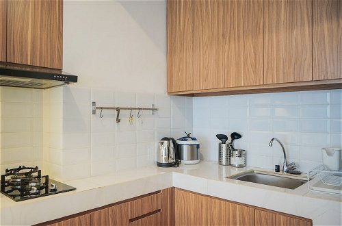 Photo 7 - Minimalist and Comfortable 1BR Casa De Parco Apartment