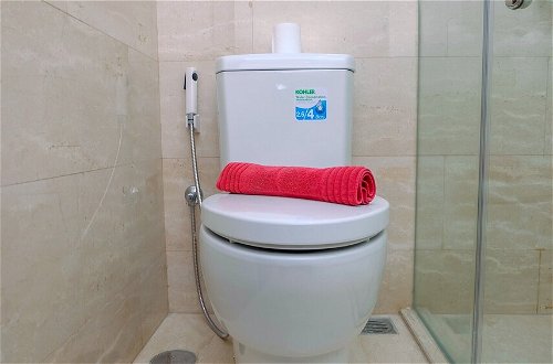 Foto 21 - Best Choice 2BR Apartment at Menteng Park with Bathtub