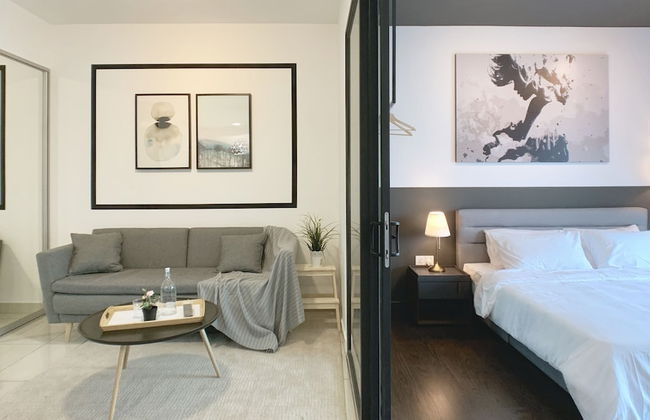 Almas Suites By Iconic Bliss - Photo 7