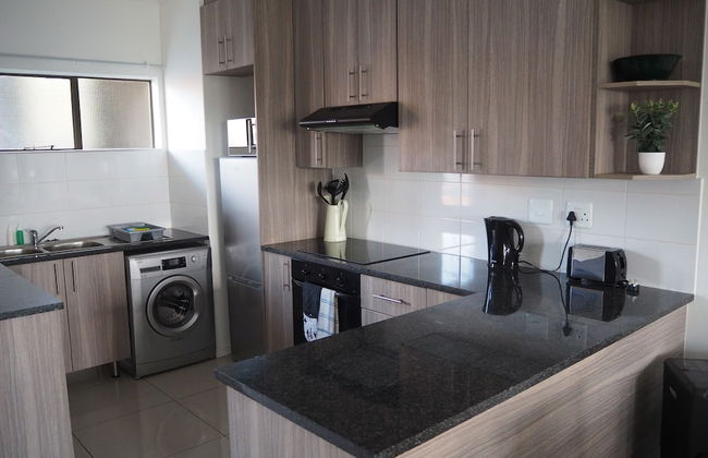 African Eagle Apartments - Photo 28