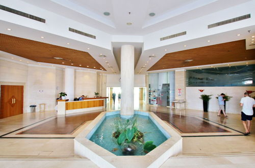 Photo 32 - Luxurious Sea View 3BR Pool Spa and Gym