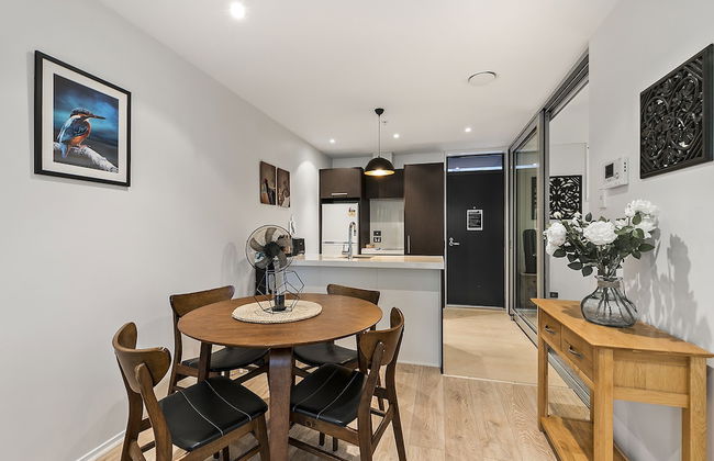 Chic 2BR Pool & Gym - Steps to Ponsonby - Foto 4