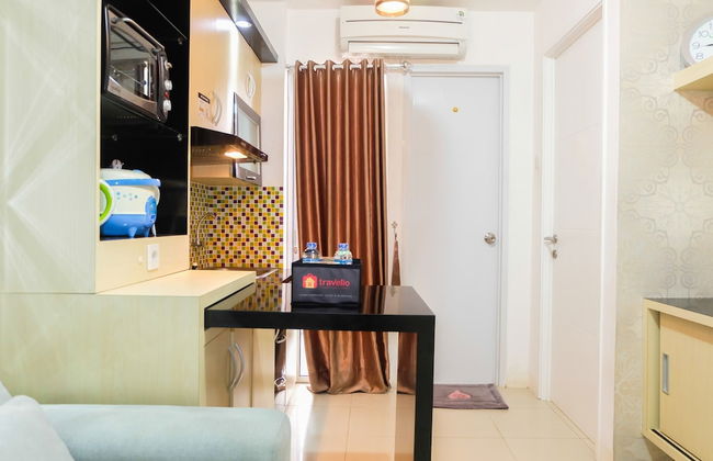 Simply 2BR with Pool View Bassura City Apartment - Foto 8