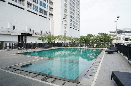 Foto 17 - Spacious with City View 1BR at Callia Apartment