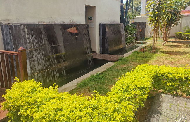 Grand Bay Suites - Photo 18