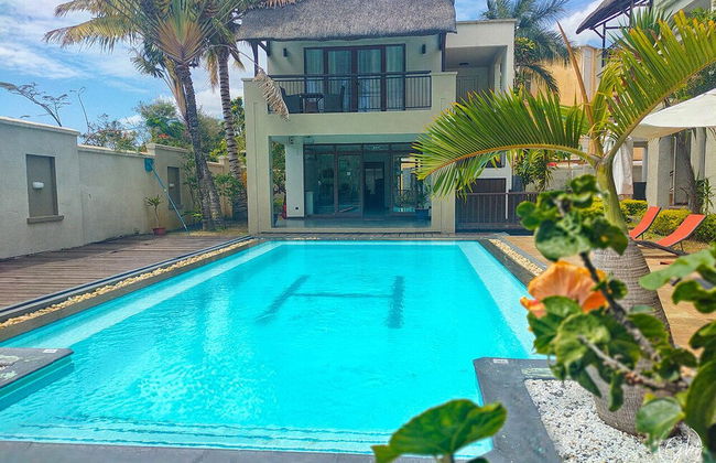 Grand Bay Suites - Photo 32