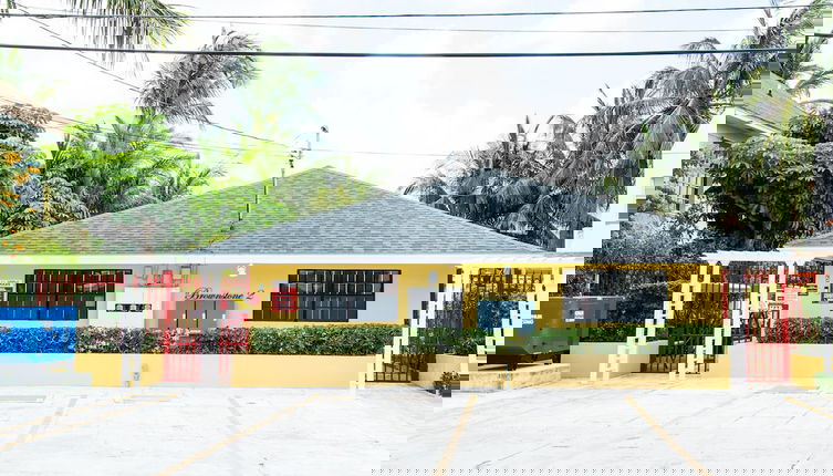 Foto 1 - Brownstone Sea Beach