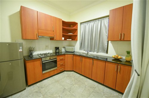 Photo 4 - Deluxe 3-bed Apartment With Swimming Pool