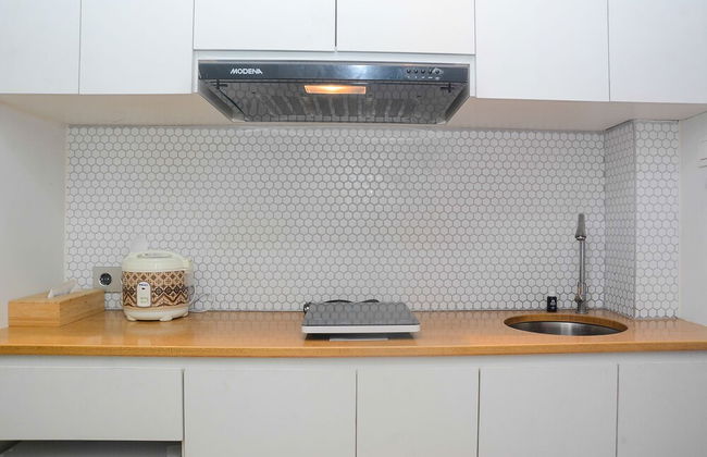 Best Studio Room with Wall Bed Tifolia Apartment - Foto 9