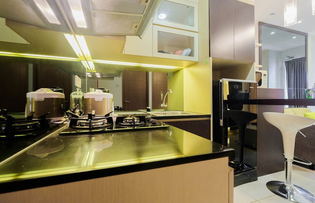 Luxurious and Comfy 2BR Cinere Bellevue Suites Apartment - Foto 17