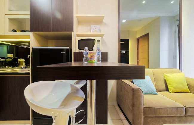Luxurious and Comfy 2BR Cinere Bellevue Suites Apartment - Foto 10