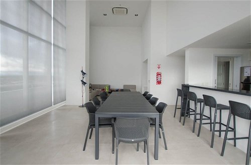 Foto 44 - Private 5 Star 1 Bedroom Apartment on SkyTower
