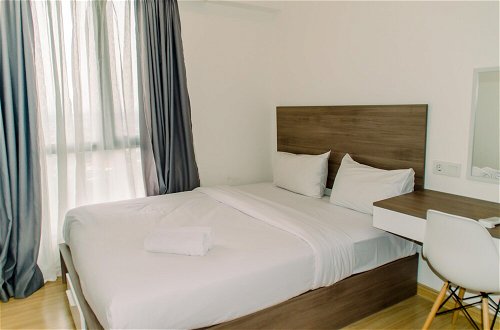 Photo 2 - Elegant And Tidy 2Br At Sky House Bsd Apartment