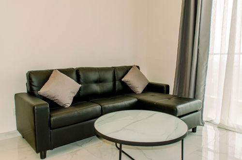 Photo 12 - Elegant And Tidy 2Br At Sky House Bsd Apartment