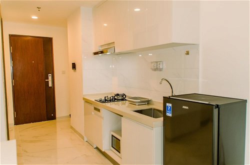 Photo 8 - Elegant And Tidy 2Br At Sky House Bsd Apartment