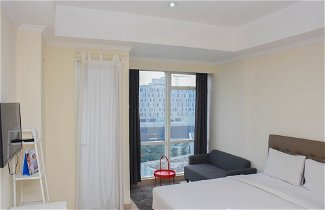 Photo 2 - Great Deal And Cozy Studio Menteng Park Apartment