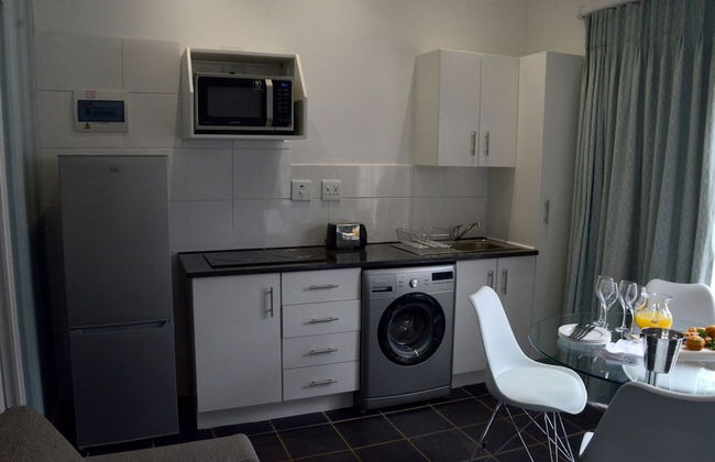 Touch of Class Villas - Photo 25