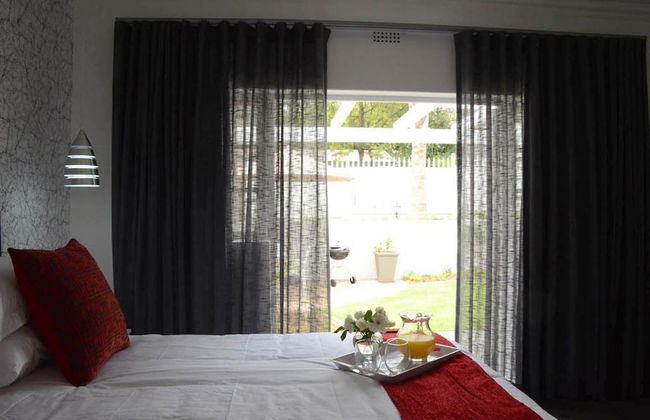 Touch of Class Villas - Photo 11