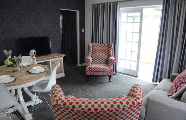 Touch of Class Villas - Photo 29
