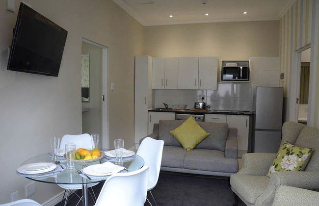 Touch of Class Villas - Photo 28