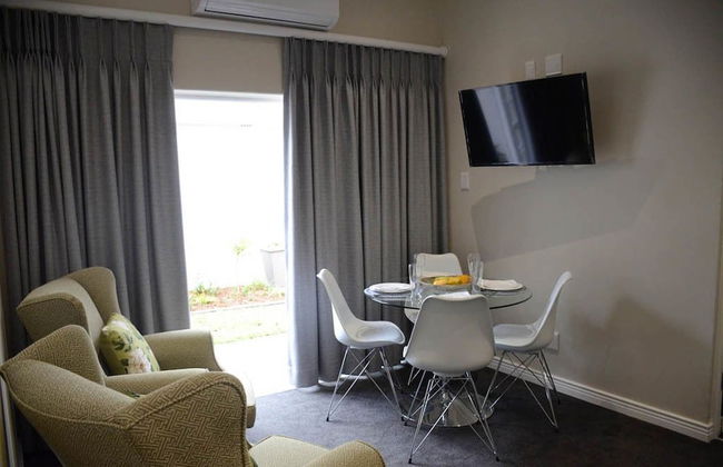 Touch of Class Villas - Photo 26