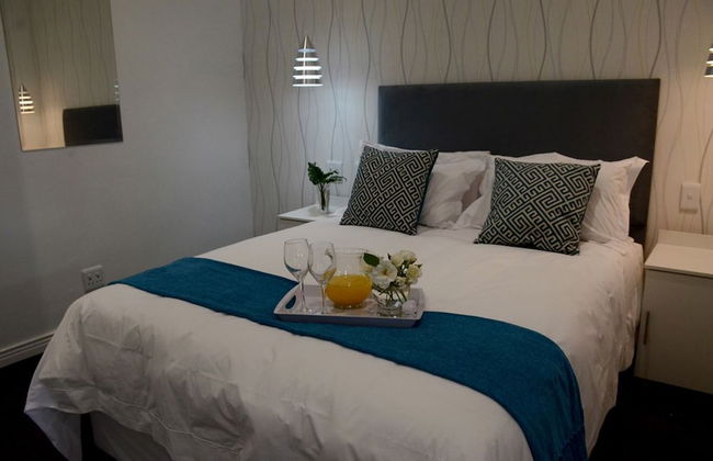 Touch of Class Villas - Photo 18