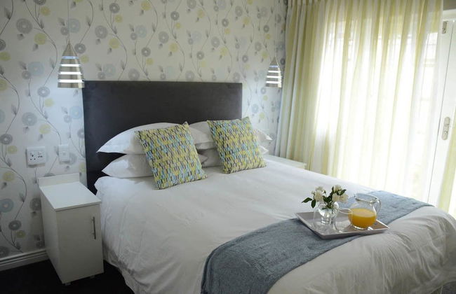 Touch of Class Villas - Photo 10