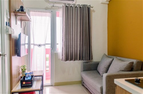 Photo 17 - Warm And Cozy 2Br At Green Pramuka City Apartment