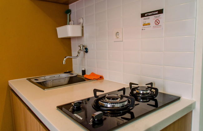 Warm And Cozy 2Br At Green Pramuka City Apartment - Foto 7