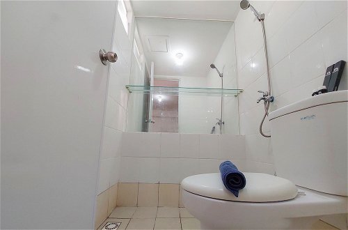 Photo 15 - Comfort 2Br Apartment At Bassura City