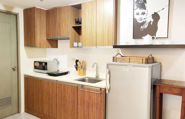 Cozy Pad in Heart of Makati HiSpeed WiFi - Foto 8