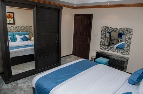 Photo 10 - Diva Hotel Suites