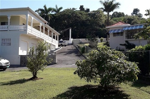 Foto 13 - Rose View Apartment Montego Bay