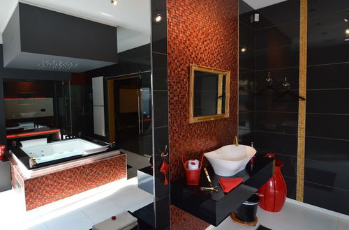 Photo 28 - Deluxe Holiday Home in Welkenraedt with Hot Tub & Steam Shower