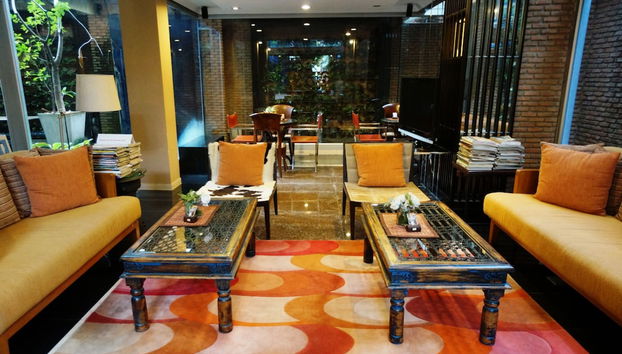Lobby sitting area