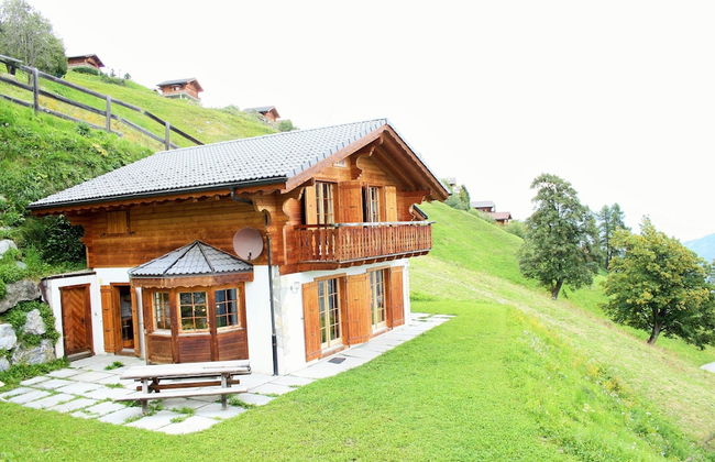 Chalet in Rhone Valley Near Ski Lift - Foto 1
