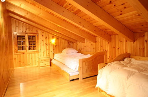 Foto 3 - Chalet in Heremence With Sauna,ski ,whirlpool