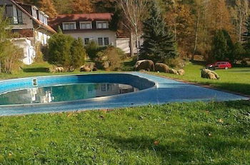 Foto 16 - Lavish Villa in Bechyne With Private Pool and Sauna