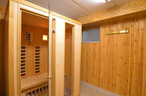 Photo 18 - Cozy Holiday Home in Robertville With Sauna