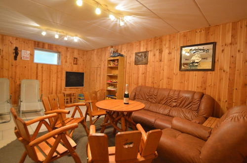 Photo 25 - Cozy Holiday Home in Robertville With Sauna