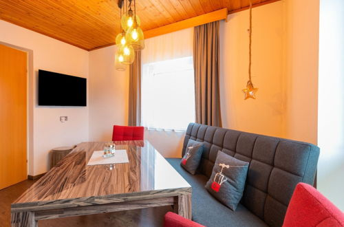 Foto 11 - Cozy Apartment in Kitzbuhel near Ski Area