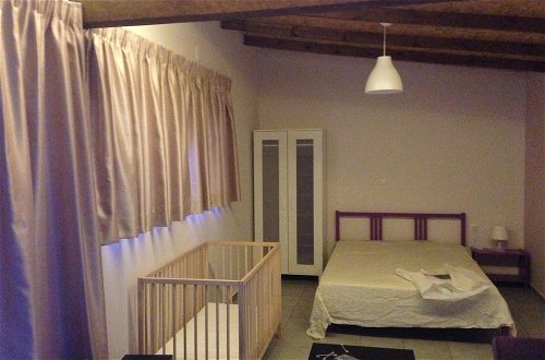 Foto 3 - New and Colorful Studio Near Airport and Beach in Heraklion