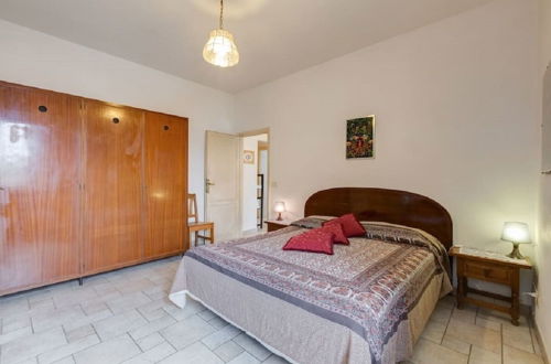 Foto 3 - Spacious and Cozy, 6+3 Beds, Free Wifi, Near Eur