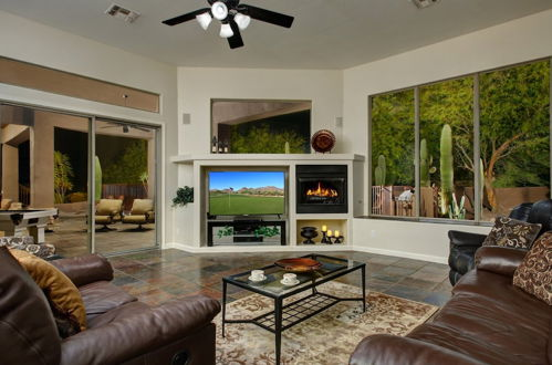 Foto 19 - Custom Home! 2+ Acres True Indoor-outdoor Living